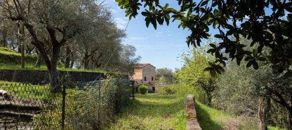 15 rooms House in Pietrasanta, Italy No. 75994 32