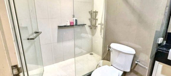 Apartamento com 2 quartos em condomínio em Khlong Toei, Thailand N.º 27319 10