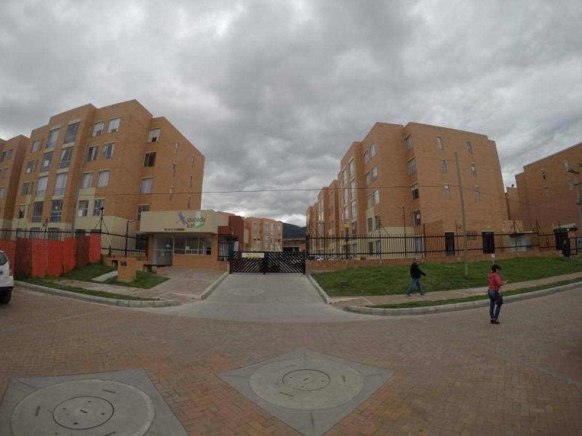 3 bedrooms House in Cundinamarca, Colombia No. 7970