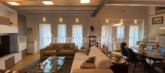 2 bedrooms Penthouse in Padua, Italy No. 280919 16