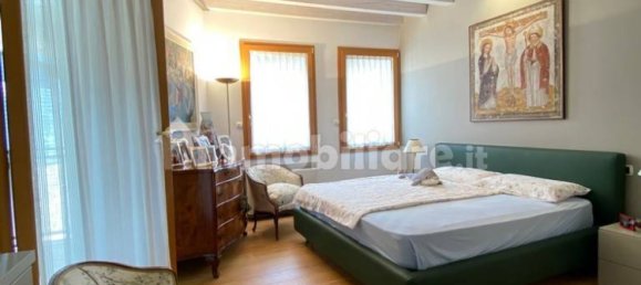 2 bedrooms Penthouse in Padua, Italy No. 280919 37