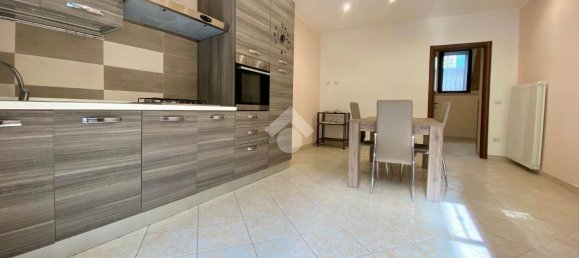 2-salle Appartement à Valentano, Italy No. 41241 4