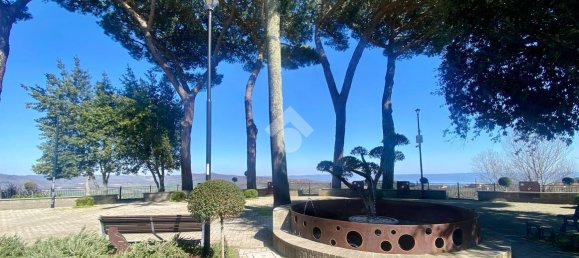 2-salle Appartement à Valentano, Italy No. 41241 20