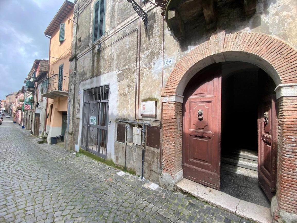 2-salle Appartement à Valentano, Italy No. 41241