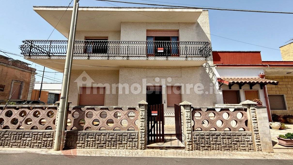 Casa de 3 dormitorios en Minervino di Lecce, Italy No. 292119