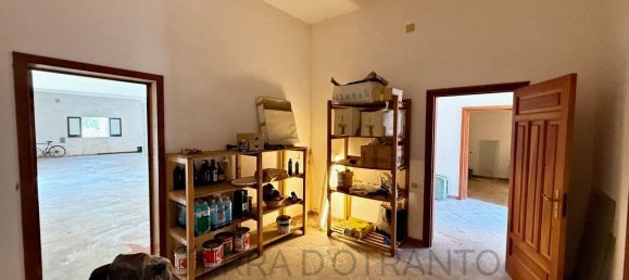 Casa de 3 dormitorios en Minervino di Lecce, Italy No. 292119 34