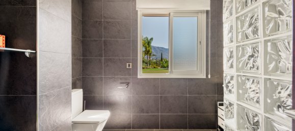 7 bedrooms Villa in Marbella, Spain No. 120469 21