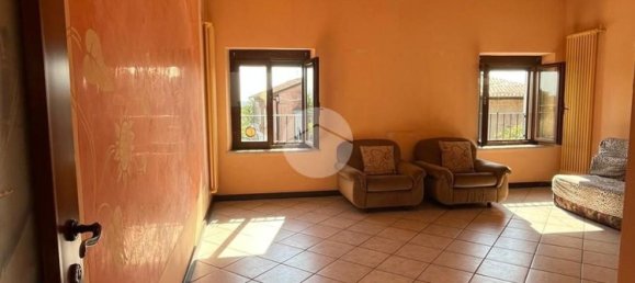 2-salle Appartement à Castiglione delle Stiviere, Italy No. 281636 19