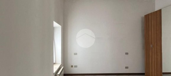 2-salle Appartement à Castiglione delle Stiviere, Italy No. 281636 34