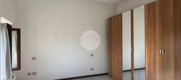 2-salle Appartement à Castiglione delle Stiviere, Italy No. 281636 32