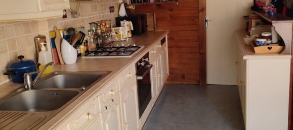 3 Schlafzimmer Haus in Saint-Leonard-de-Noblat, France, Nr. 100205 3