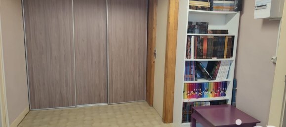 3 Schlafzimmer Haus in Saint-Leonard-de-Noblat, France, Nr. 100205 10