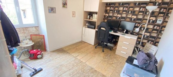 3 bedrooms House in Xambes, France No. 101192 36