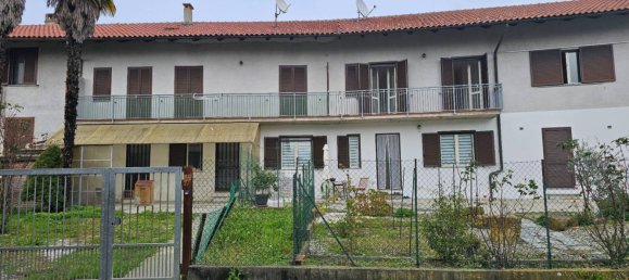2 bedrooms Apartment in Lauriano, Italy No. 168698 7