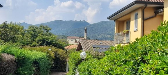 Квартира с 2 комнатами в Калько, Италия № 146760 2