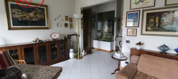 5-salle Appartement à Montevarchi, Italy No. 237463 4
