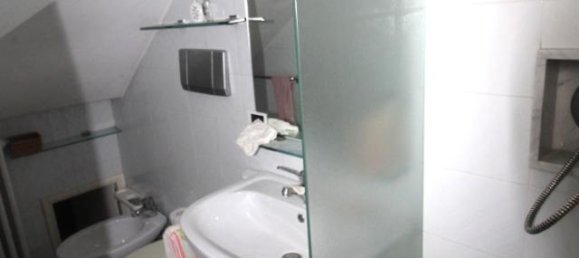 5-salle Appartement à Montevarchi, Italy No. 237463 25