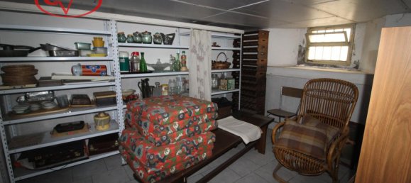 5-salle Appartement à Montevarchi, Italy No. 237463 29