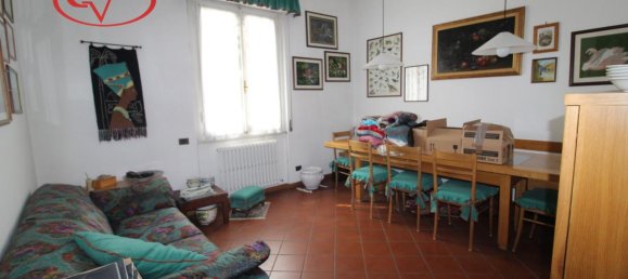 5-salle Appartement à Montevarchi, Italy No. 237463 24