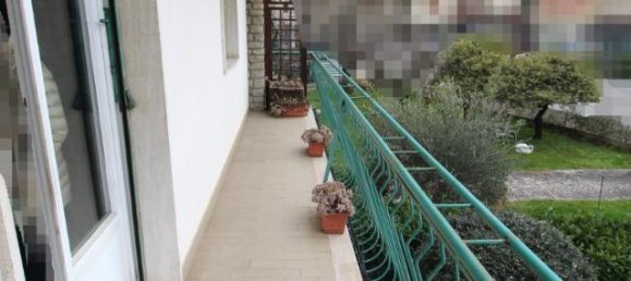 5-salle Appartement à Montevarchi, Italy No. 237463 6