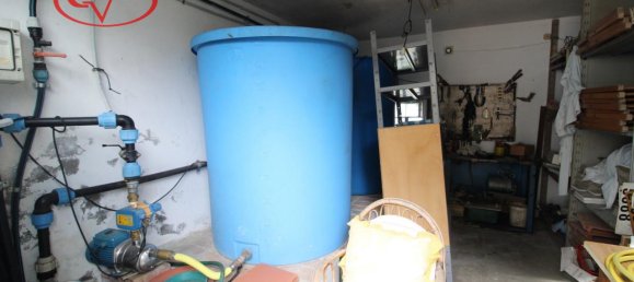 5-salle Appartement à Montevarchi, Italy No. 237463 36