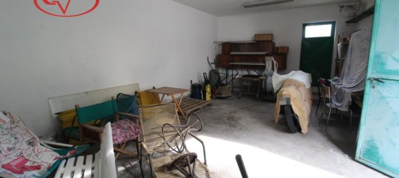 5-salle Appartement à Montevarchi, Italy No. 237463 37