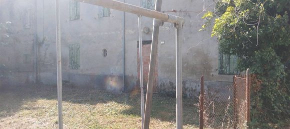 18 rooms House in Sant'Ilario d'Enza, Italy No. 56238 39