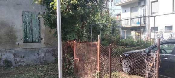 18 rooms House in Sant'Ilario d'Enza, Italy No. 56238 45