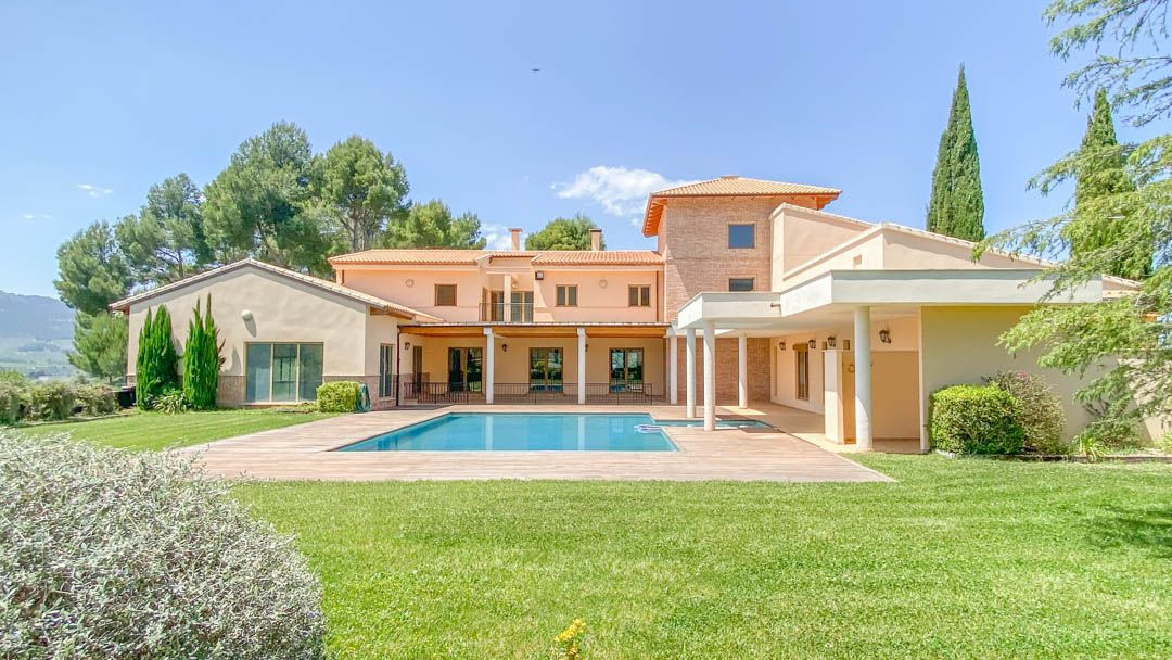 7 bedrooms House in Alicante, Spain No. 138143