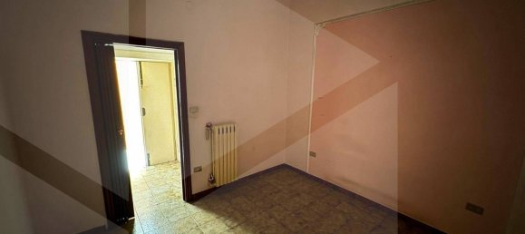 3 rooms Apartment in Barletta, Italy No. 26154 11