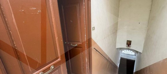 3 rooms Apartment in Barletta, Italy No. 26154 4