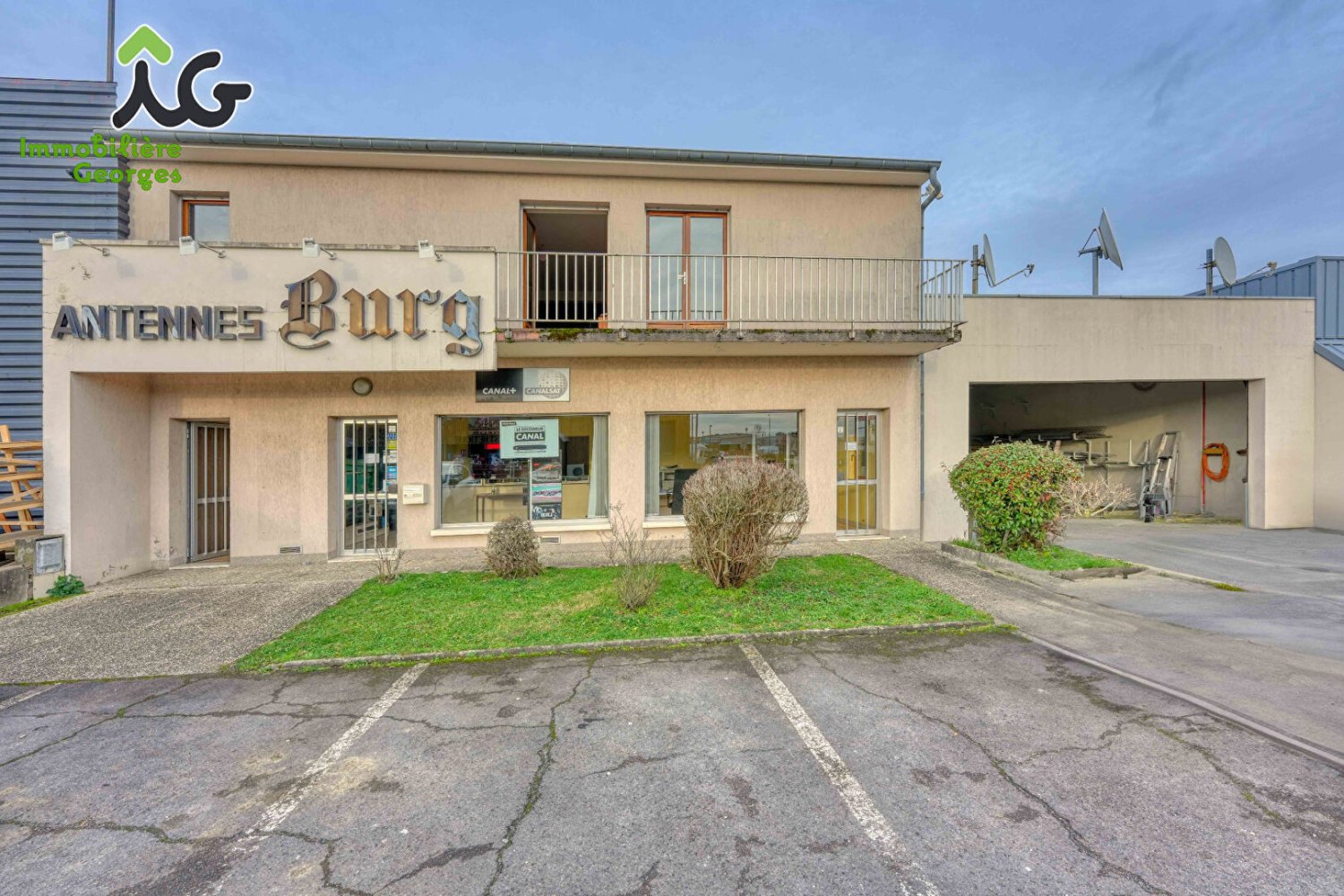 9-Zimmer Gebäude in Marly, France, Nr. 86048