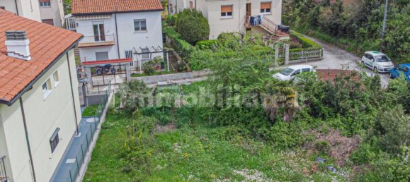 Земельный участок 890м² в Триест, Италия № 337892 2