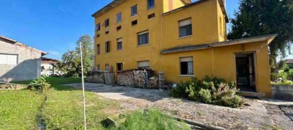 5 غرف نوم منزل في Pordenone, Italy رقم 381917 14