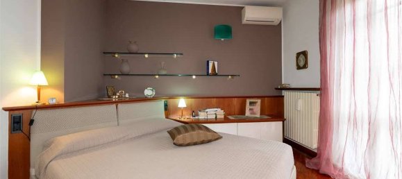 3 Schlafzimmer Villa in Macherio, Italy, Nr. 314358 23