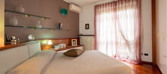 3 Schlafzimmer Villa in Macherio, Italy, Nr. 314358 12