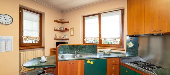 3 Schlafzimmer Villa in Macherio, Italy, Nr. 314358 11