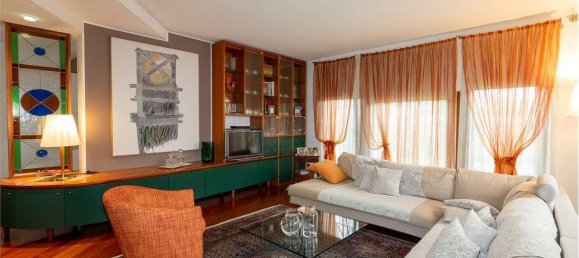 3 Schlafzimmer Villa in Macherio, Italy, Nr. 314358 7