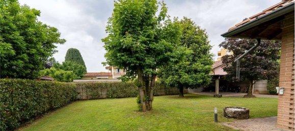 3 Schlafzimmer Villa in Macherio, Italy, Nr. 314358 2