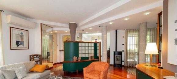 3 Schlafzimmer Villa in Macherio, Italy, Nr. 314358 5