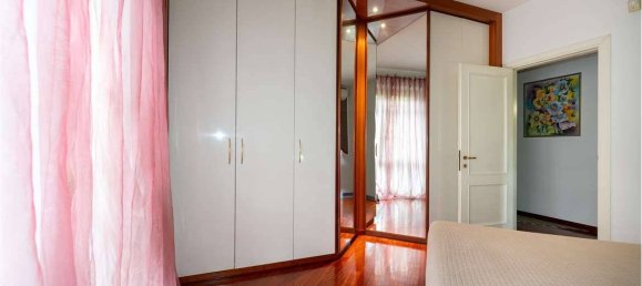 3 Schlafzimmer Villa in Macherio, Italy, Nr. 314358 24