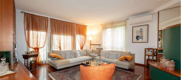 3 Schlafzimmer Villa in Macherio, Italy, Nr. 314358 41