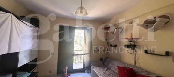 4 غرف نوم شقة في Avellino, Italy رقم 151101 10