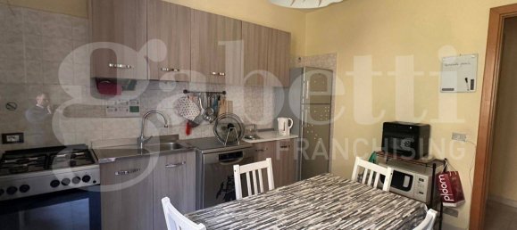 4 غرف نوم شقة في Avellino, Italy رقم 151101 8