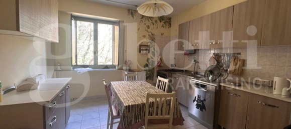 4 غرف نوم شقة في Avellino, Italy رقم 151101 7