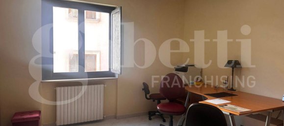 4 غرف نوم شقة في Avellino, Italy رقم 151101 12