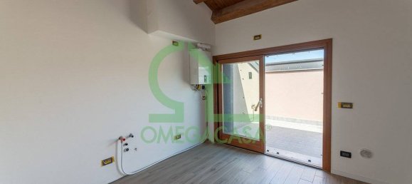 2 bedrooms Apartment in Somaglia, Italy No. 264161 9