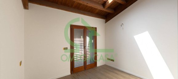 2 bedrooms Apartment in Somaglia, Italy No. 264161 13