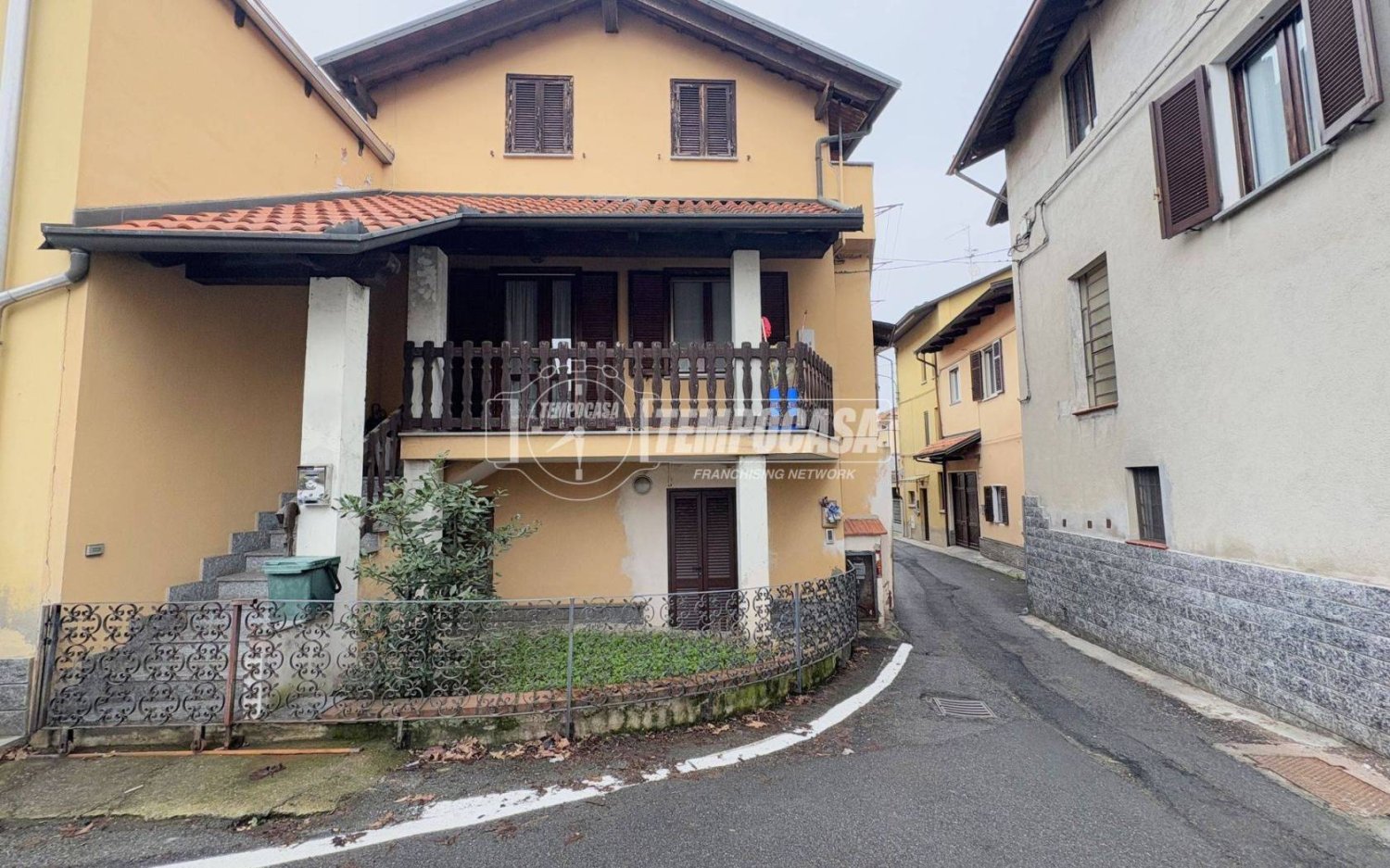 Дом с 3 спальнями в Вилланова Биеллезе, Италия № 178559