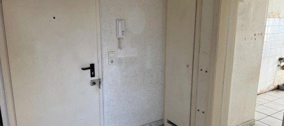 Apartamento de 3 dormitorios en Duisburg, Germany No. 90215 9